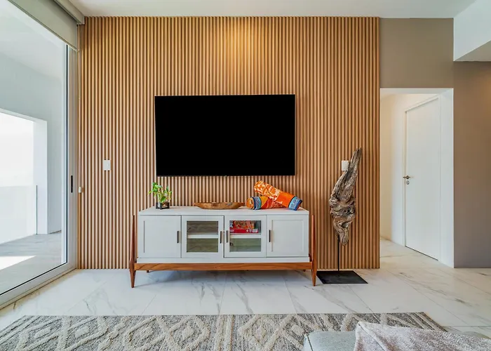 Apartment Casa Flor- Opulent, Secure, Serene Cabo Condo, Pool Views! Cabo San Lucas
