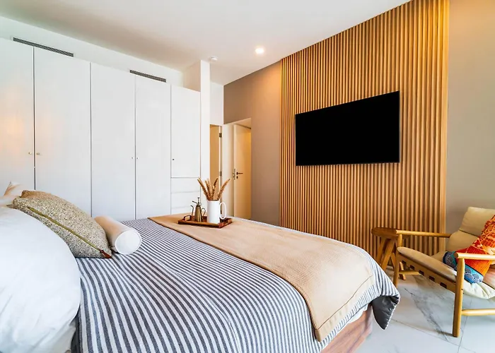 Casa Flor- Opulent, Secure, Serene Cabo Condo, Pool Views! Cabo San Lucas